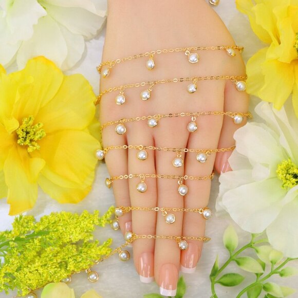 Minimalist Bracelet, Sleek & Modern Design, Women’s Fashion, YC110209-B - Picture 8 of 10